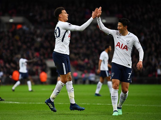  孙兴慜戴帽创亚洲纪录，热刺4-0横扫伯恩茅斯  