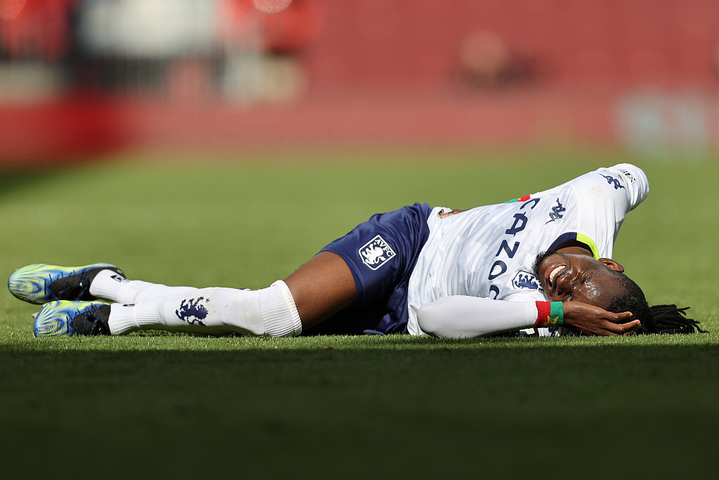  沃特金斯绝杀维拉公园球场击退切尔西