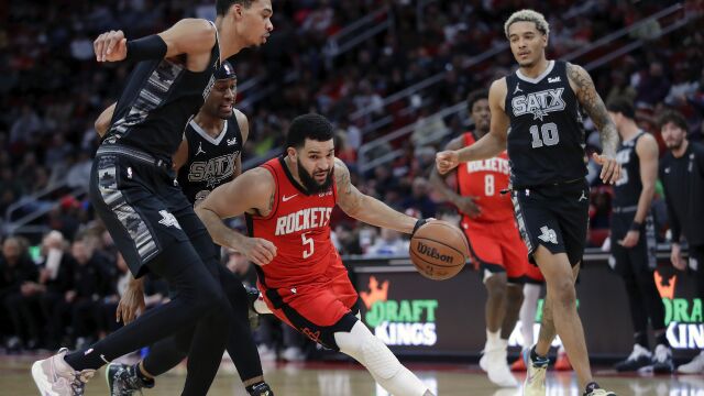  申京两双火箭加时力克马刺结束连败